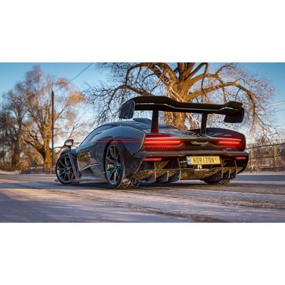 Forza Horizon 4 Standard Edition - Xbox Series X, Xbox One